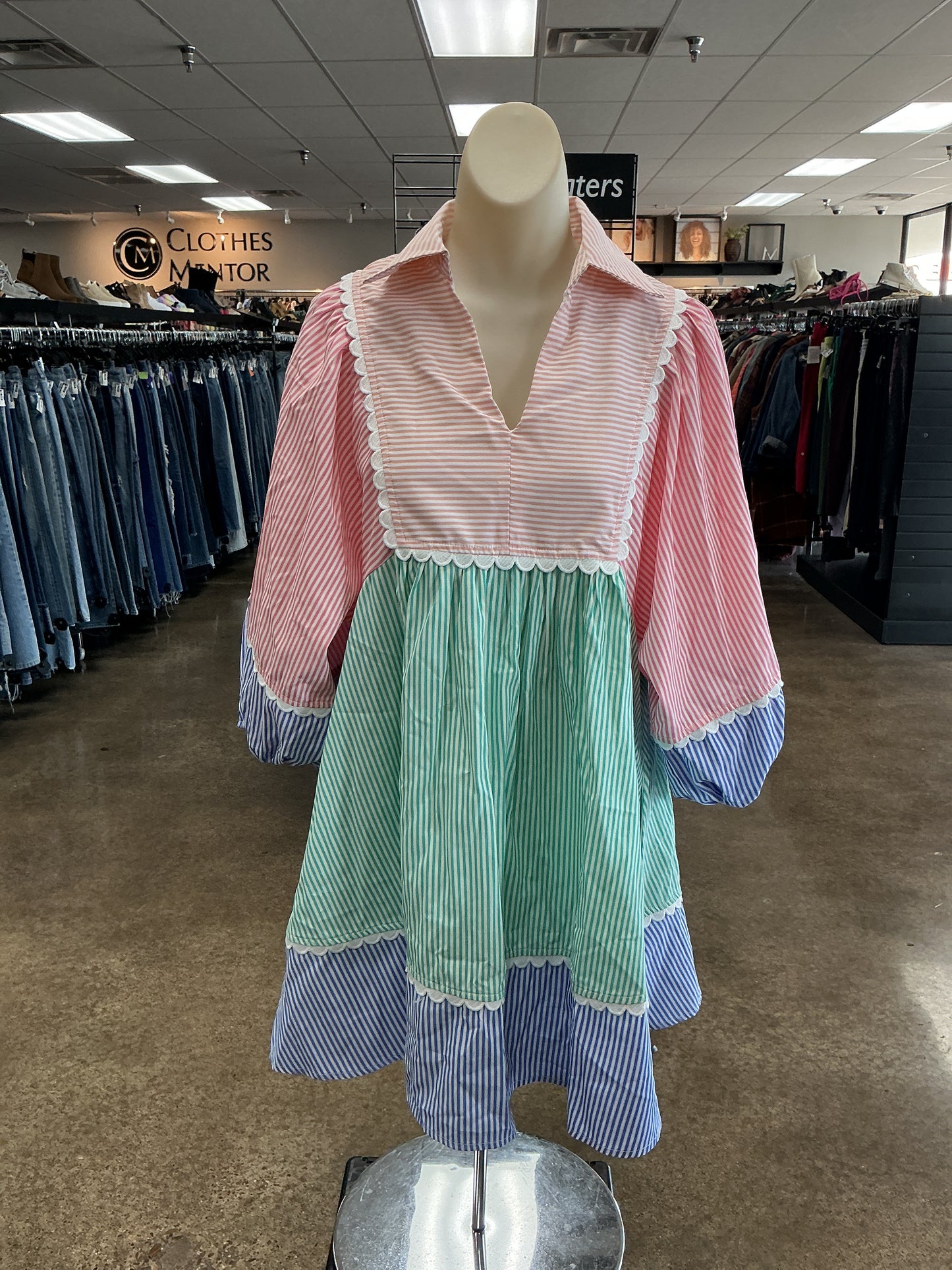 Dress Casual Short By Entro In Multi, Size:S