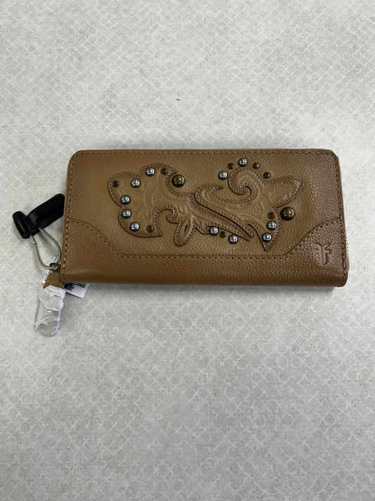 Wallet Designer By Frye In Tan, Size:Medium