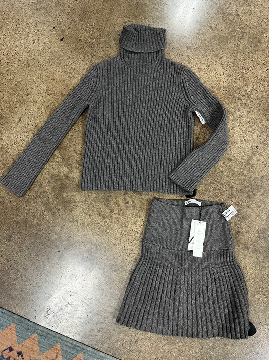 Skirt Set 2Pc By Zara In Grey, Size:S