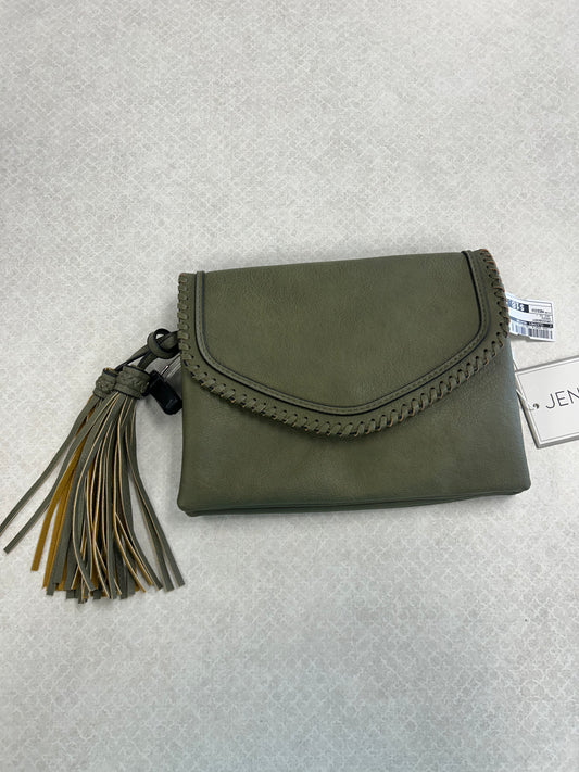 Crossbody By Clothes Mentor In Green, Size:Medium