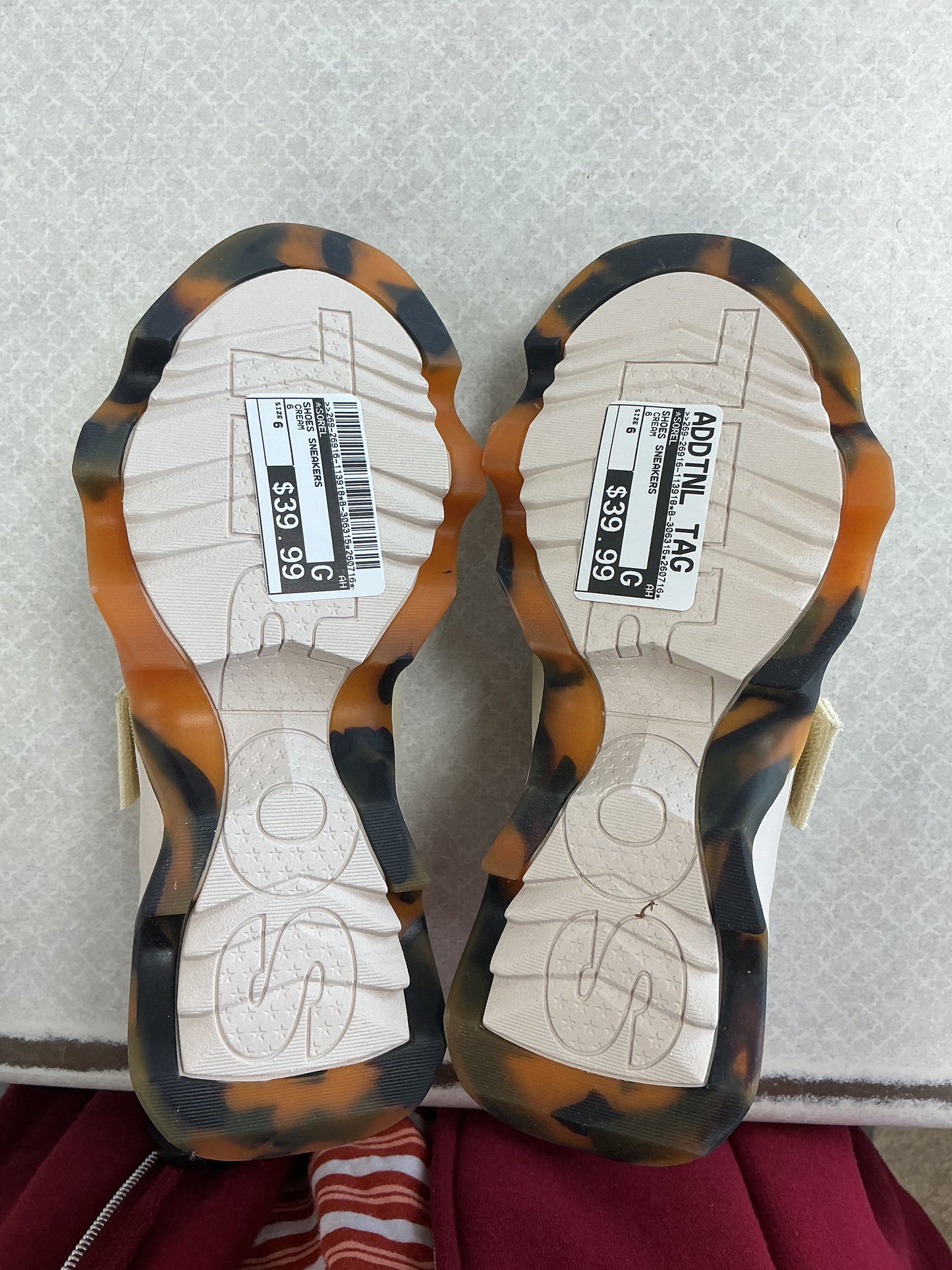 Shoes Sneakers By Sorel In Cream, Size:6
