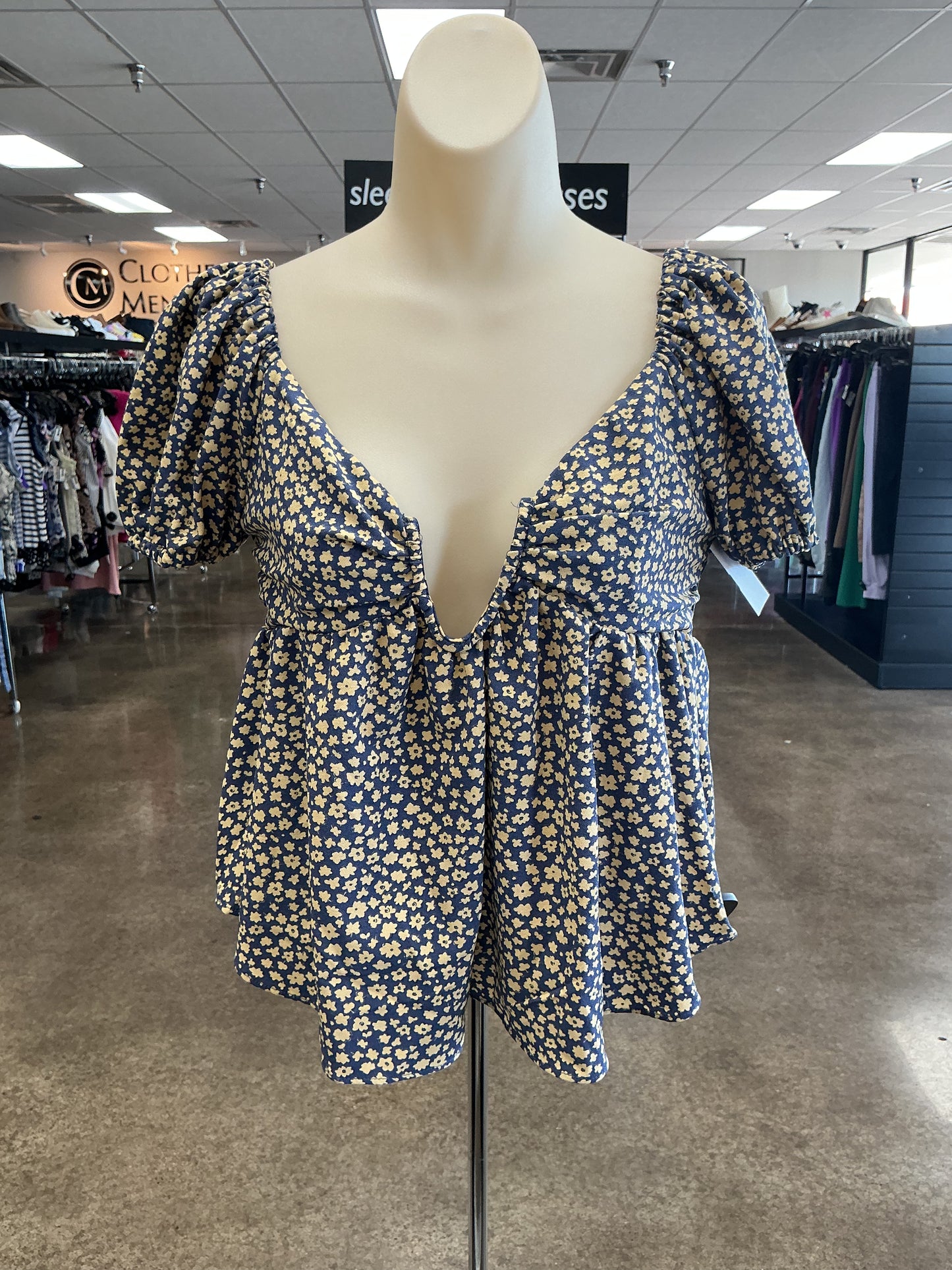 Top Ss By Clothes Mentor In Blue & Yellow, Size:S