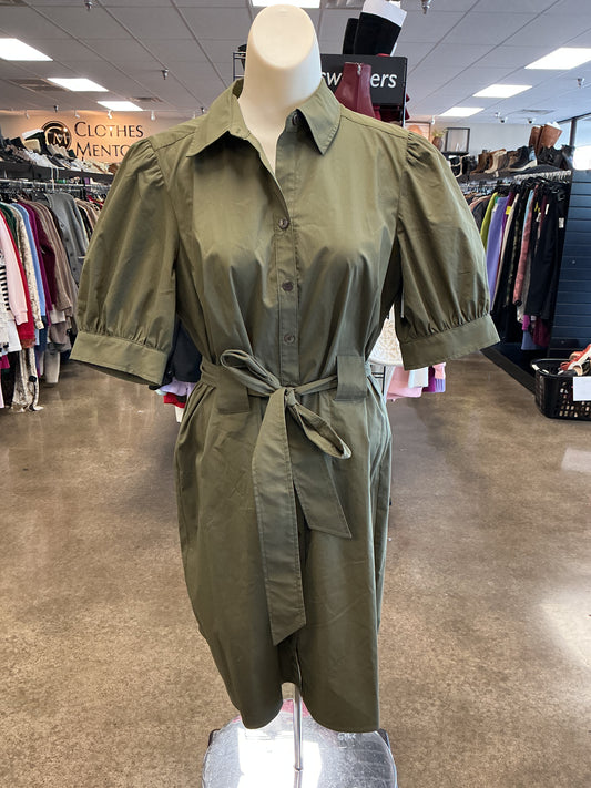 Dress Casual Short By Finley In Green, Size:S