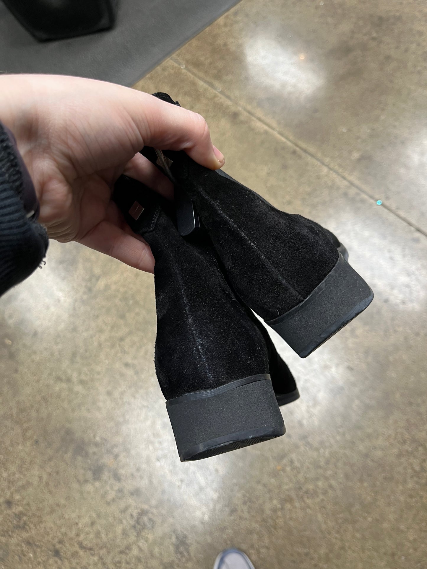 Boots Luxury Designer By Ferragamo In Black, Size:7