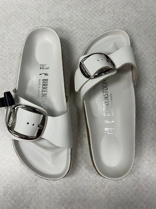 Sandals Flats By Birkenstock In White, Size:7