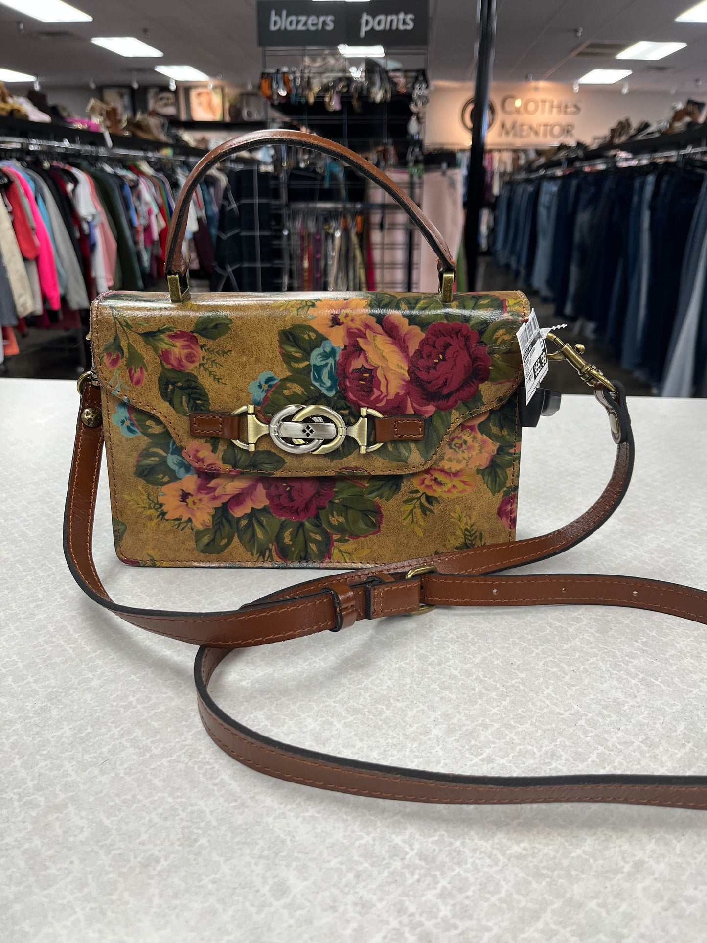 Crossbody Designer By Patricia Nash In Floral Print, Size:Medium