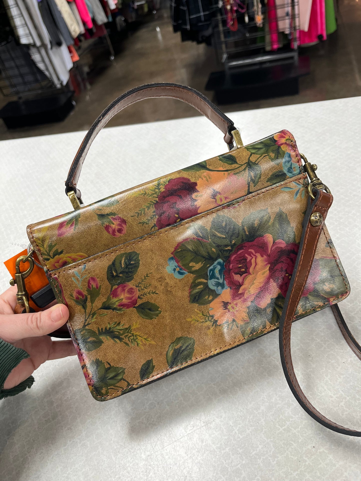 Crossbody Designer By Patricia Nash In Floral Print, Size:Medium