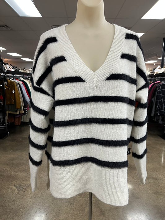 Sweater By Hem & Thread In Striped Pattern, Size:M