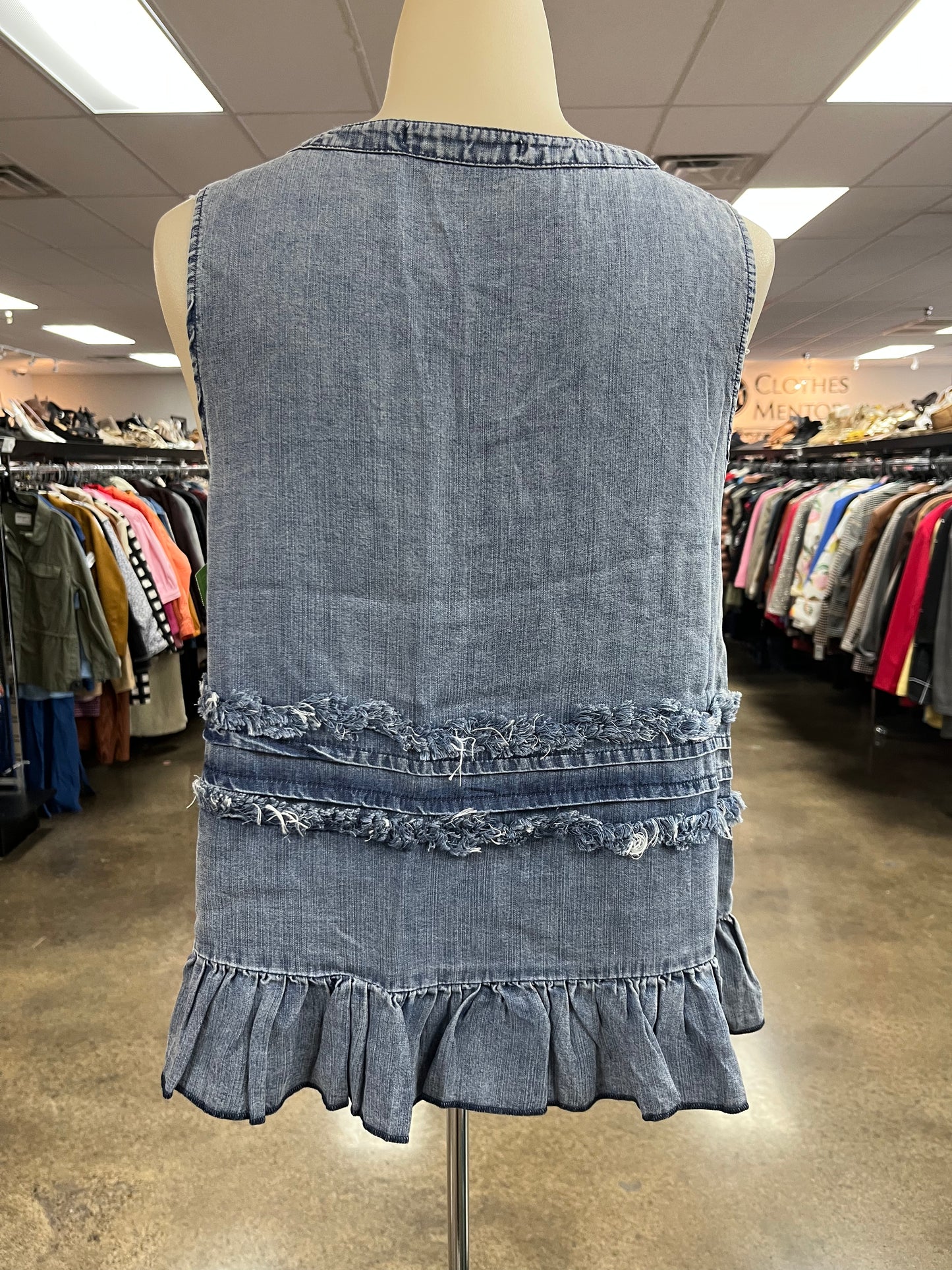 Top Sleeveless By Clothes Mentor In Blue Denim, Size:S