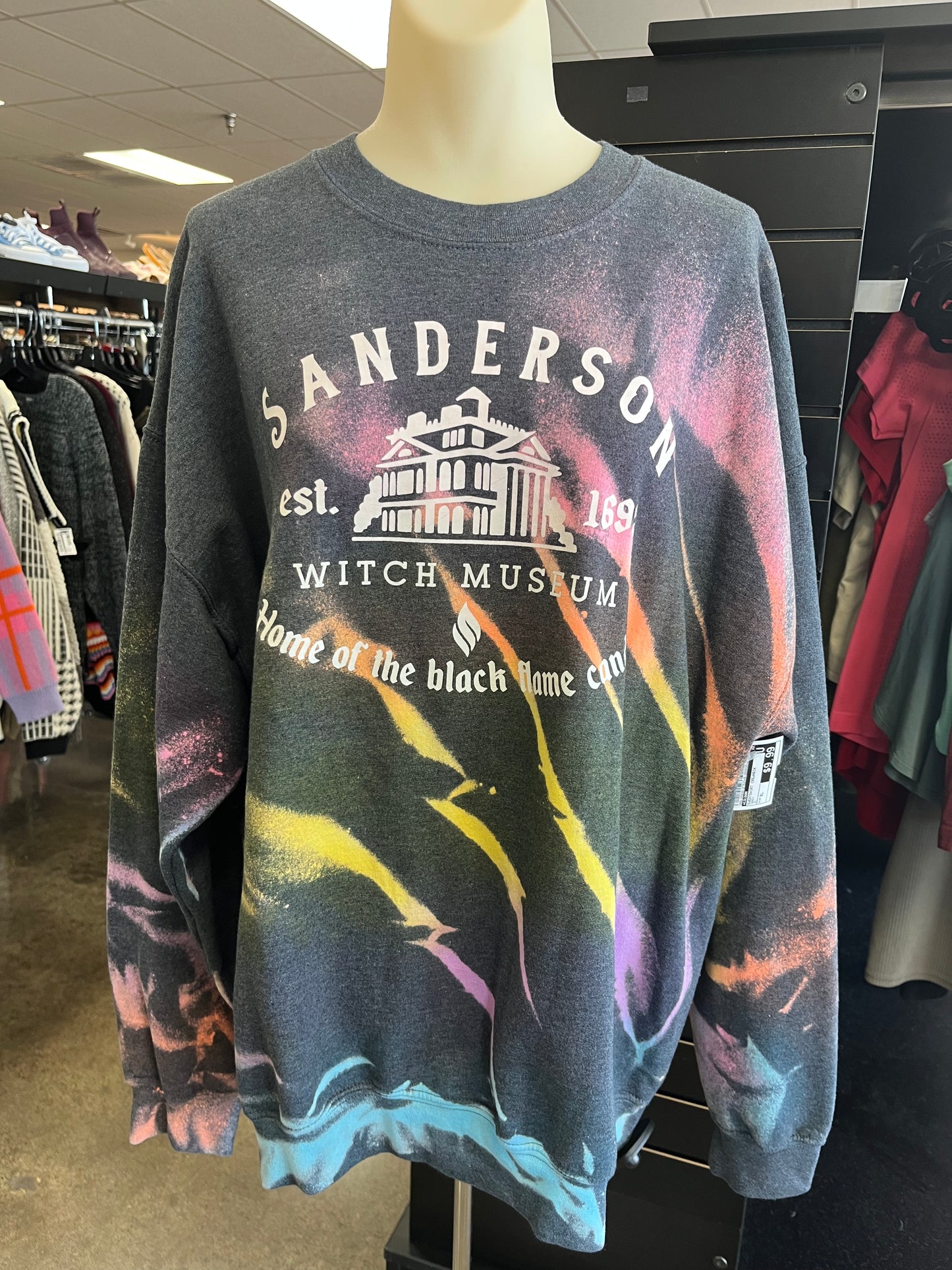 SWEATSHIRT CREWNECK by GILDAN In GREY, Size: XL