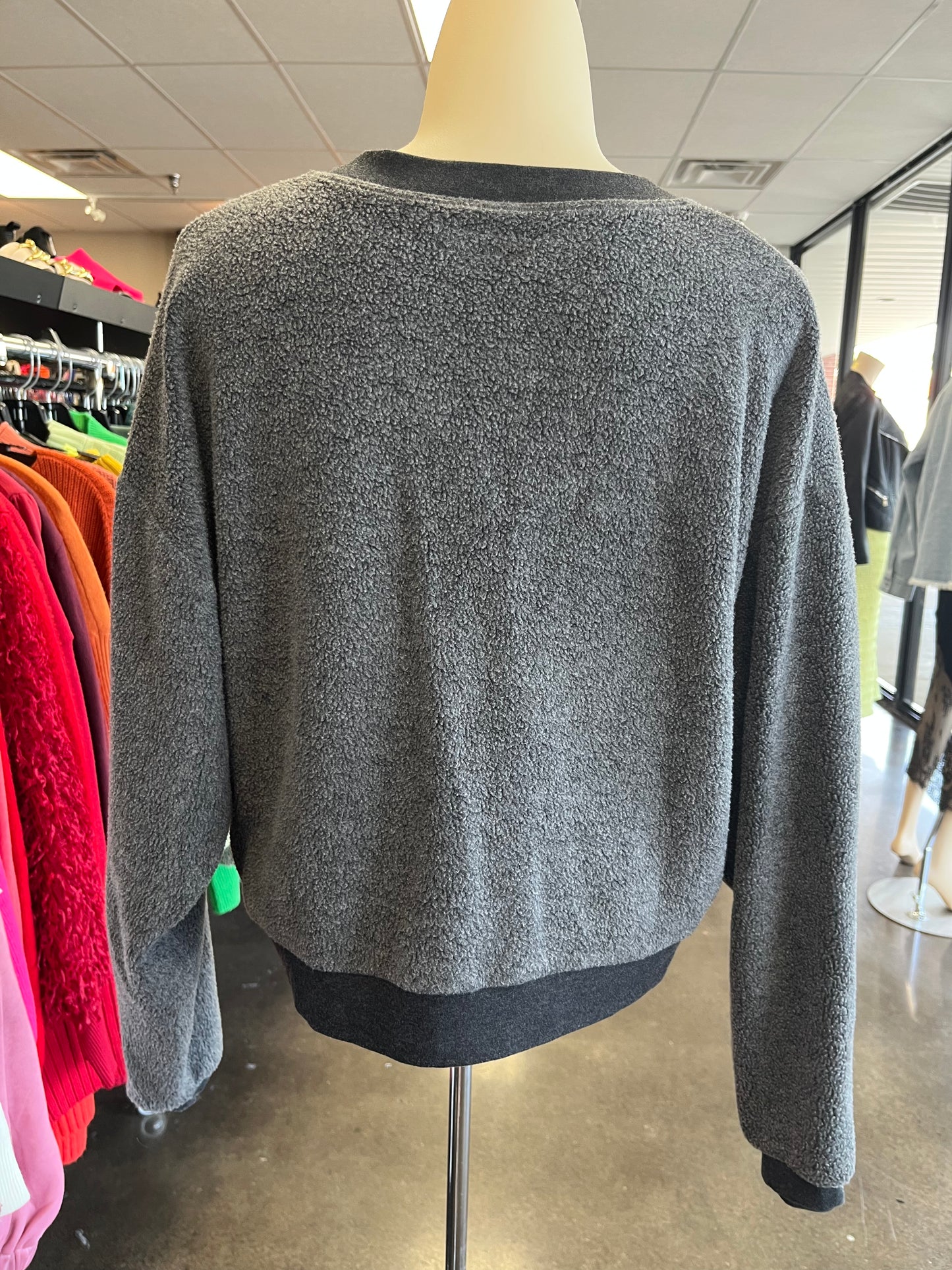 TOP LS by    CLOTHES MENTOR In GREY, Size: XS