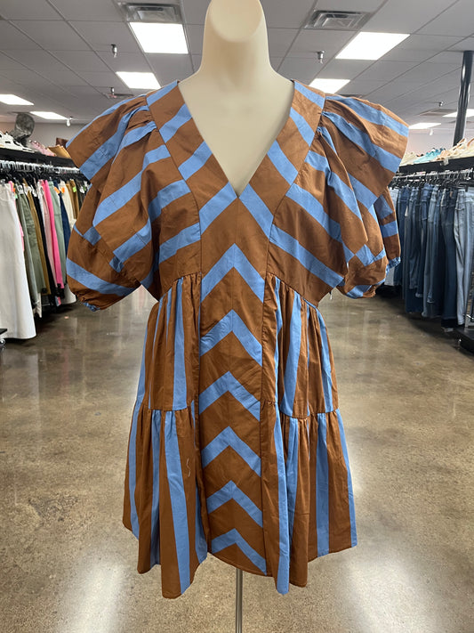Dress Casual Short By Entro In Blue & Brown, Size:M