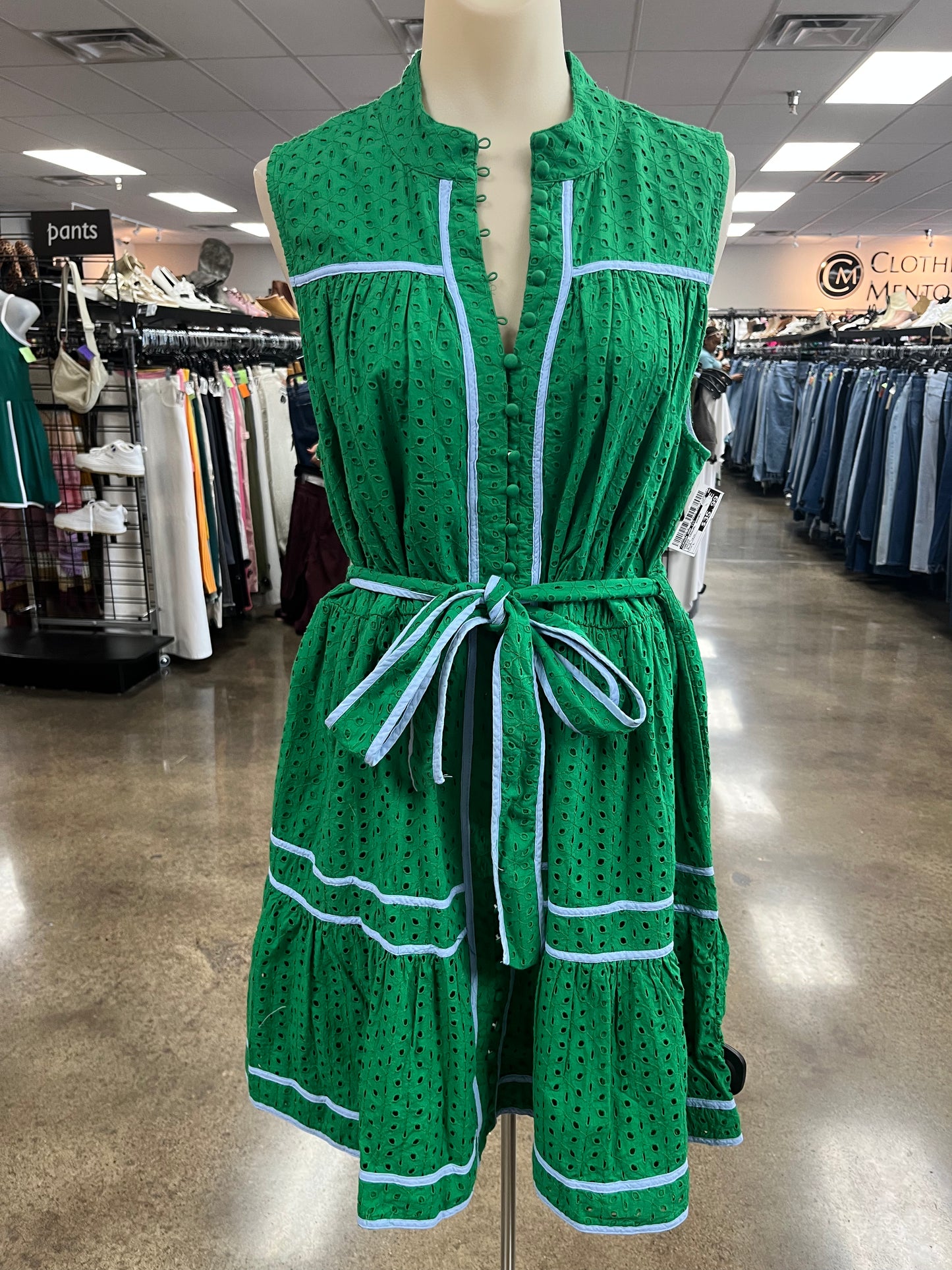 Dress Casual Short By Crown And Ivy In Green, Size:L