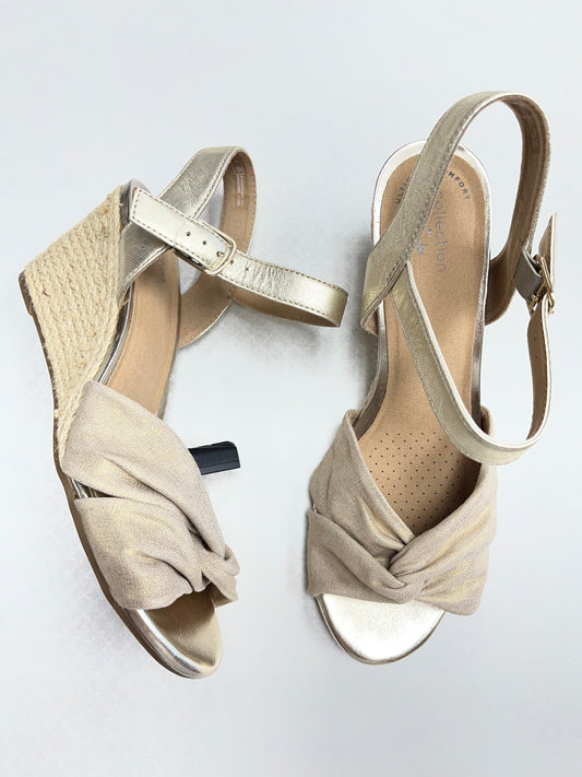 Sandals Heels Wedge By Clarks In Gold, Size:9