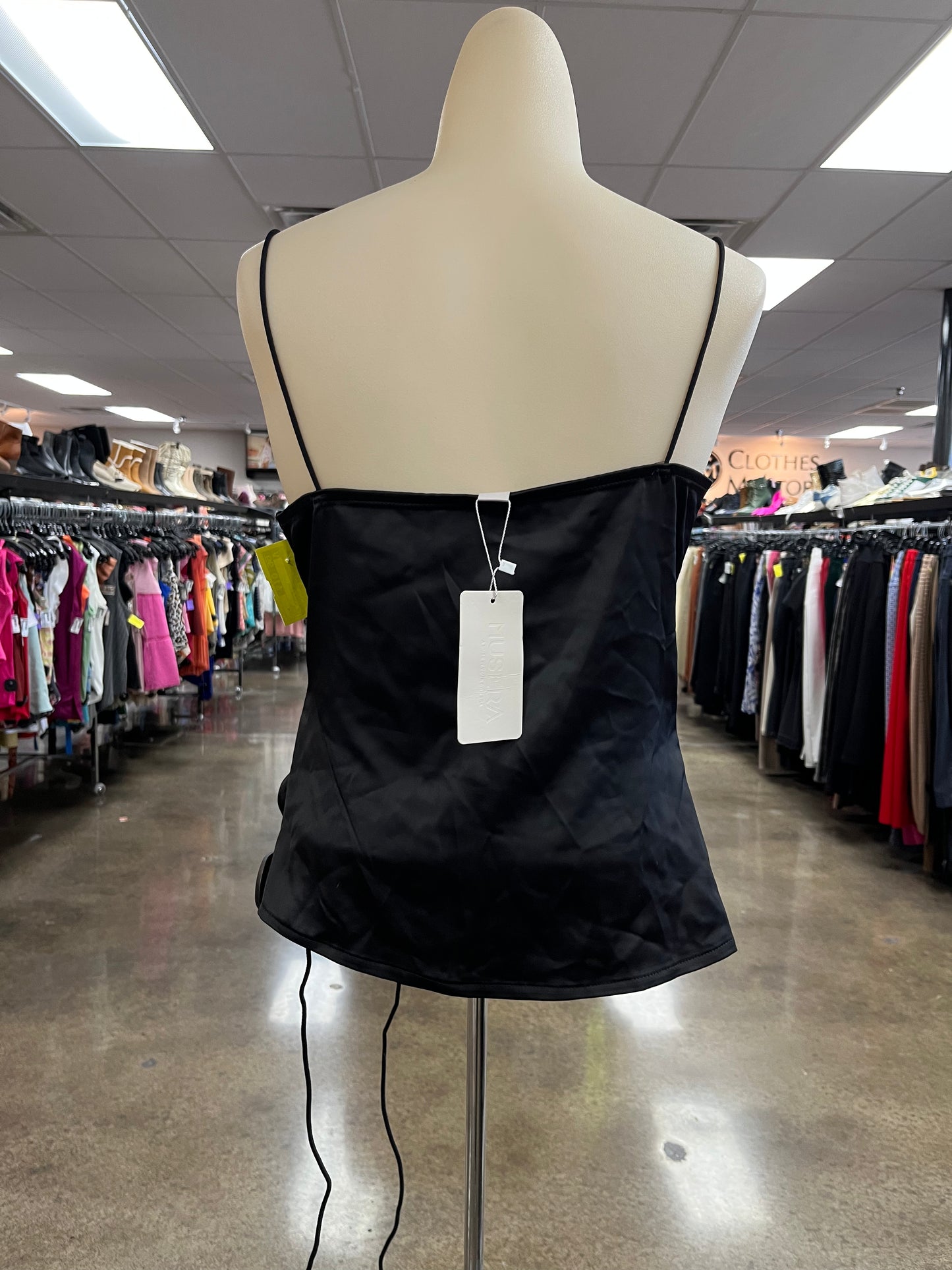 Top Sleeveless By Clothes Mentor In Black, Size:M