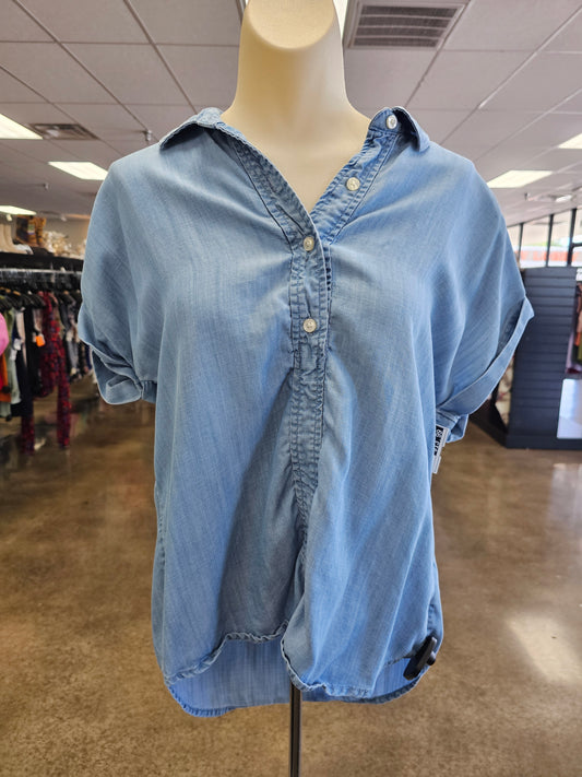 Top Ss By Vineyard Vines In Blue Denim, Size:4